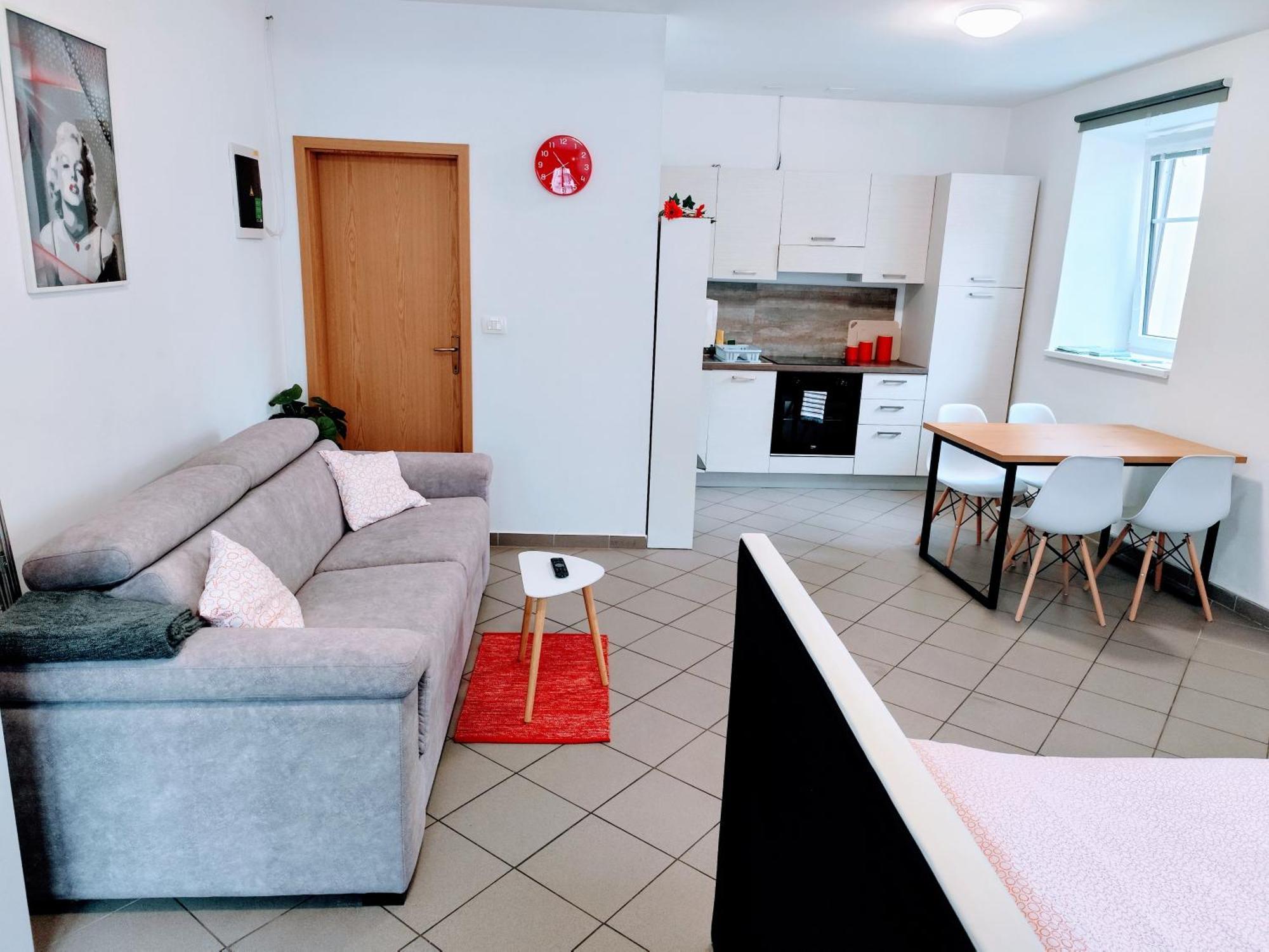 Soca Treasure With Free Parking Daire Bovec Dış mekan fotoğraf